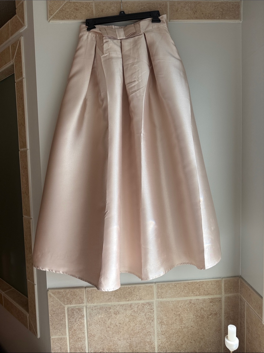 Chicwish Satin A-Line Midi Skirt in Blush Pink
